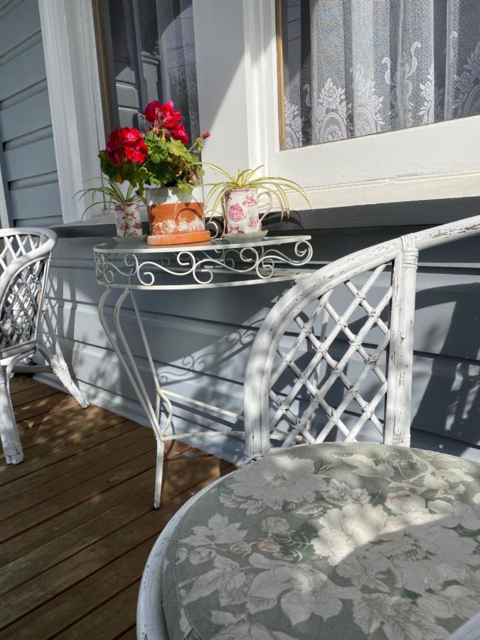 Wee Blue Bnb- Central Cosy Villa Timaru Exteriör bild