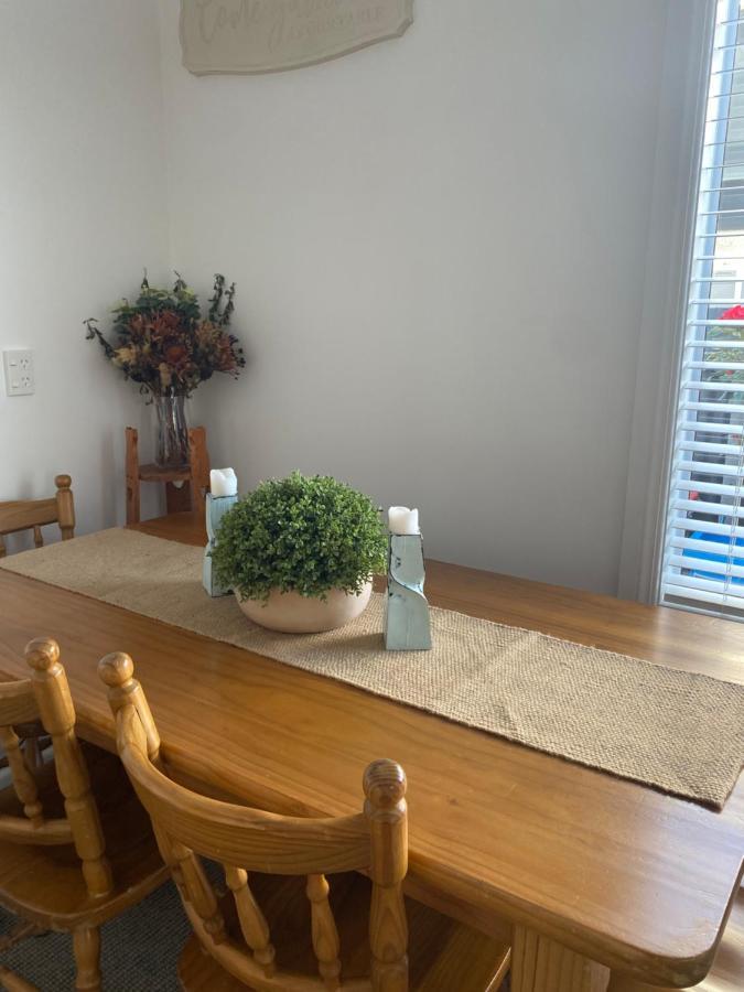 Wee Blue Bnb- Central Cosy Villa Timaru Exteriör bild